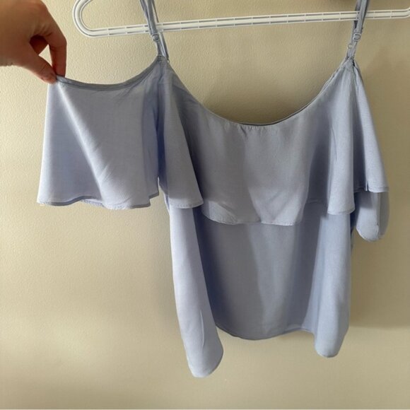 cold shoulder top - Picture 2 of 3